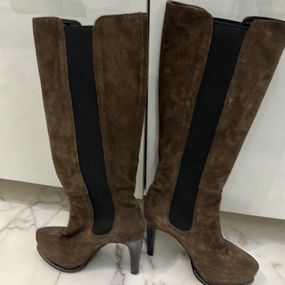 Made In Italy Pure Suede classy Leather Knee high Boots with 4.5 inch heel!NWOT! - Picture 7 of 12